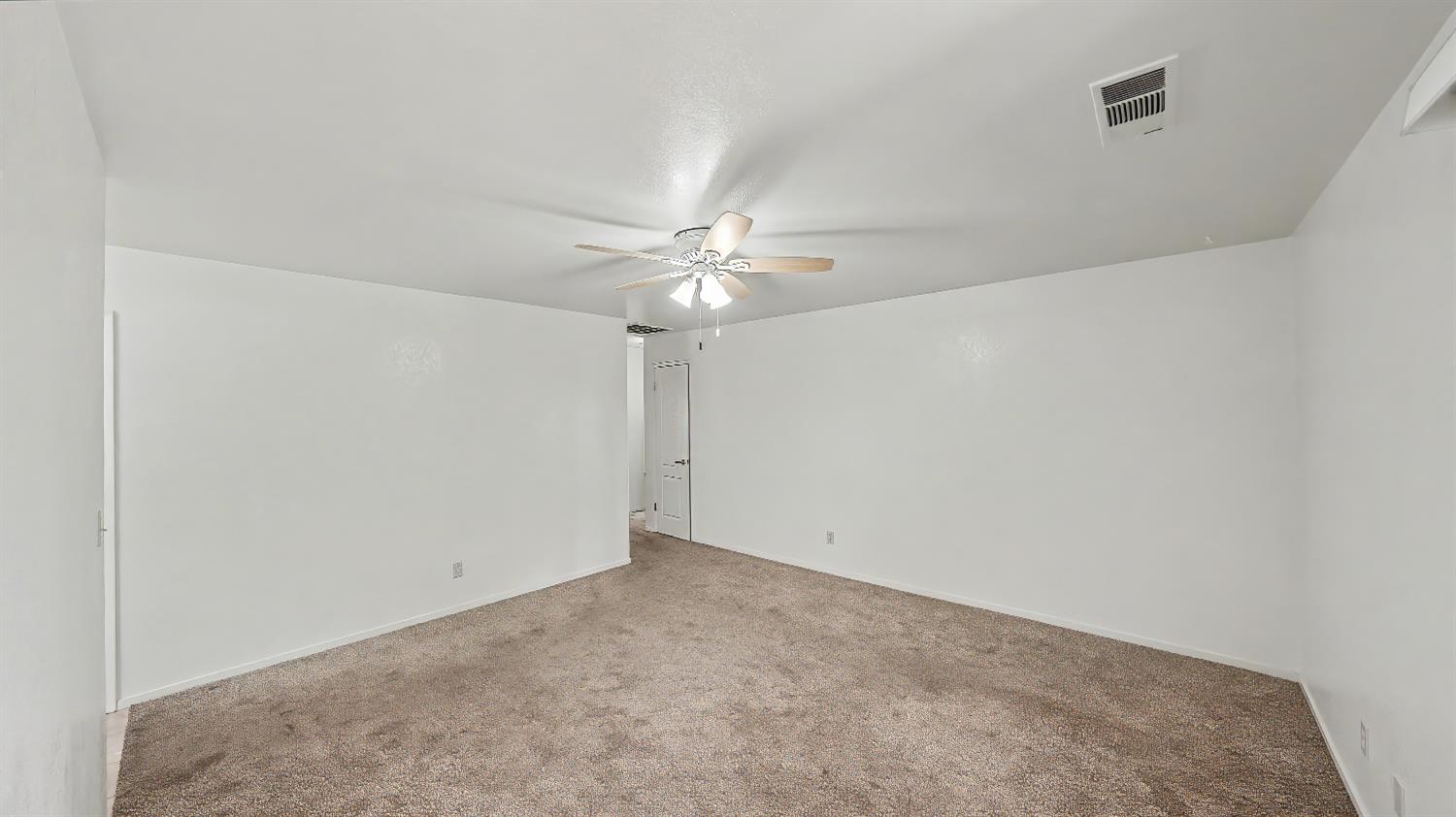 1575 N Pleasant, Fresno, CA 93728