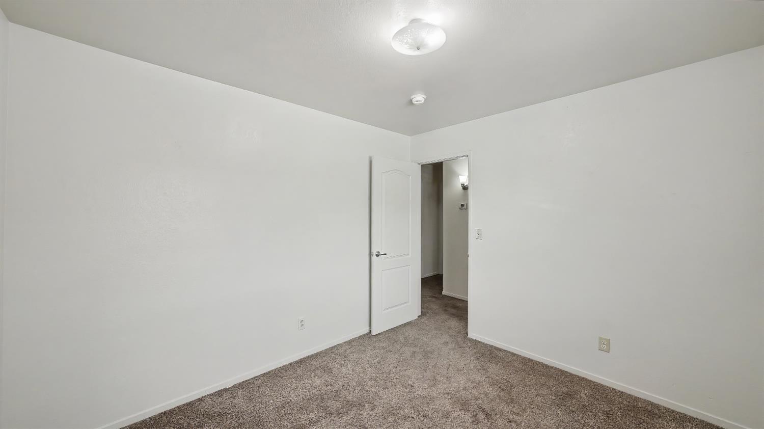 1575 N Pleasant, Fresno, CA 93728