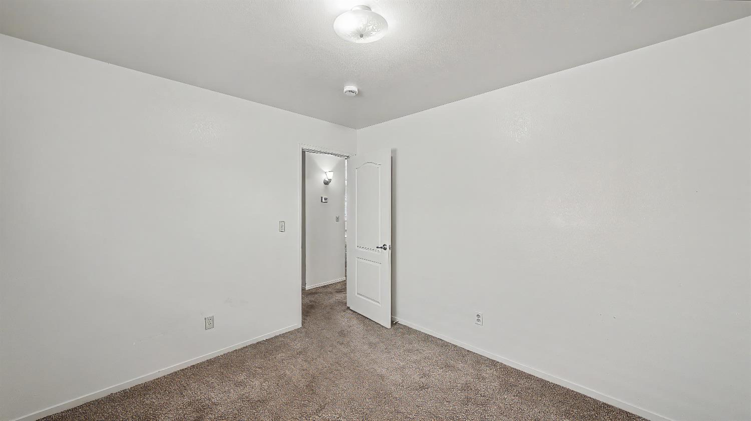 1575 N Pleasant, Fresno, CA 93728