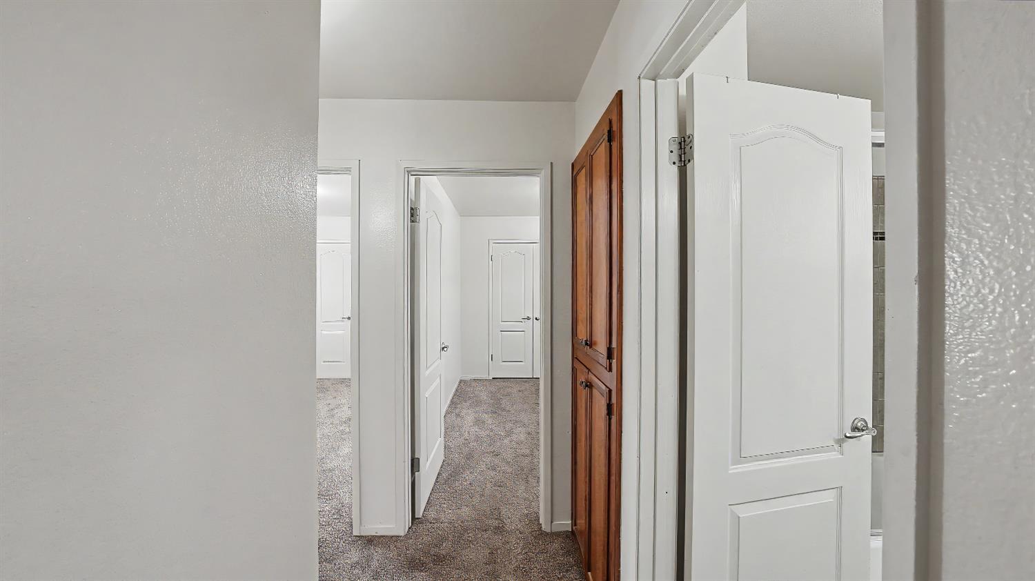 1575 N Pleasant, Fresno, CA 93728