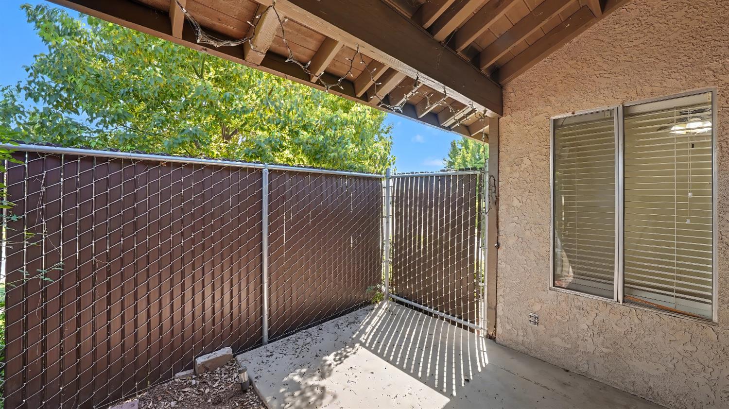 1575 N Pleasant, Fresno, CA 93728