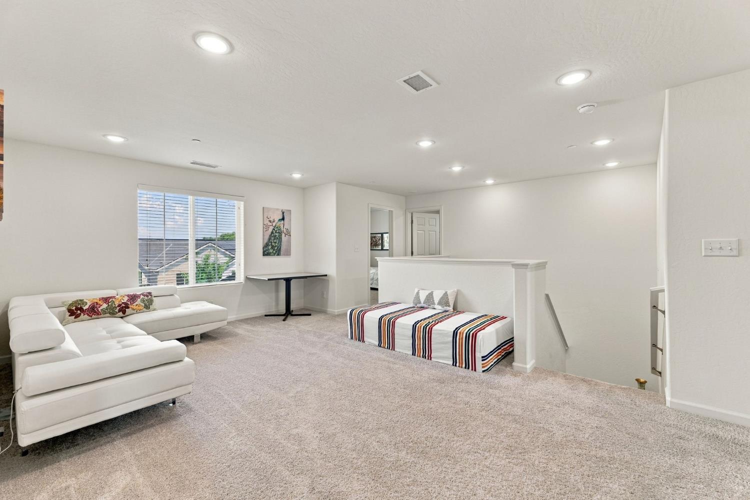 6585 E Huffman Ave, Fresno, CA 93727