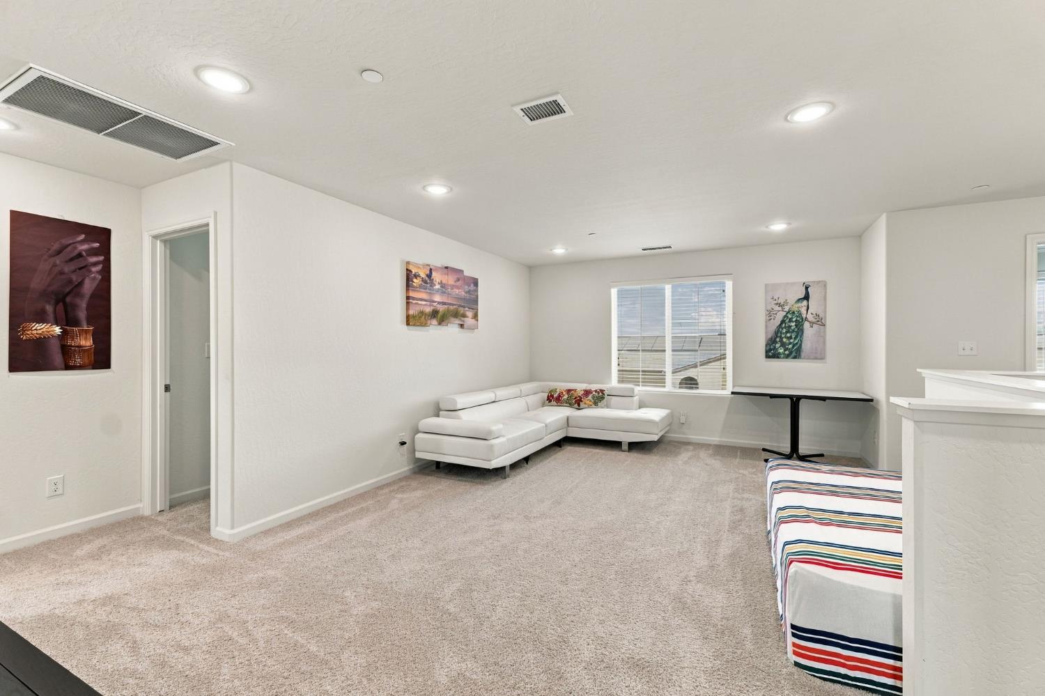 6585 E Huffman Ave, Fresno, CA 93727