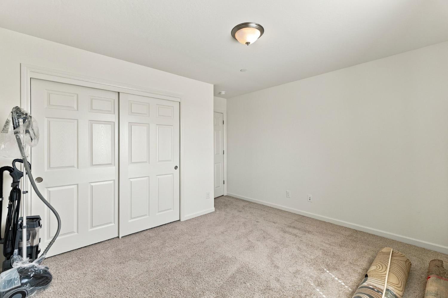6585 E Huffman Ave, Fresno, CA 93727