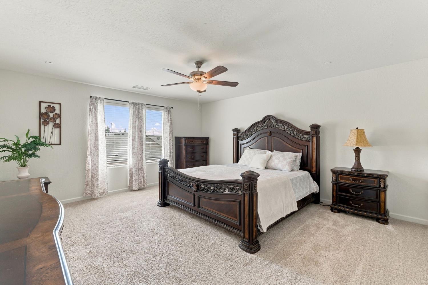 6585 E Huffman Ave, Fresno, CA 93727