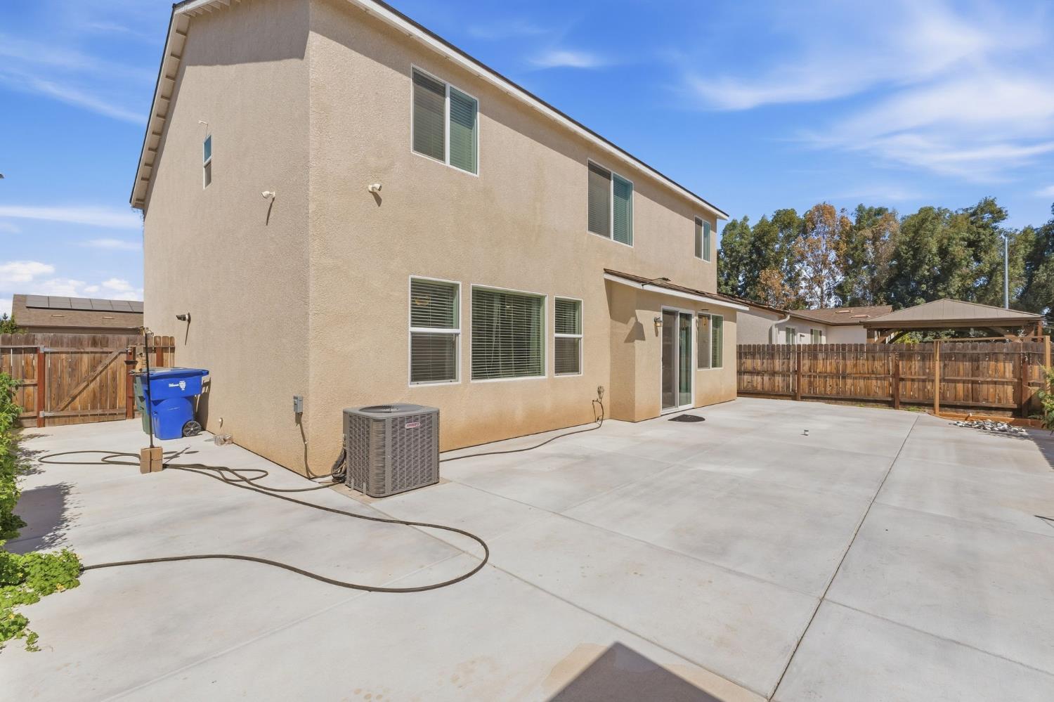 6585 E Huffman Ave, Fresno, CA 93727