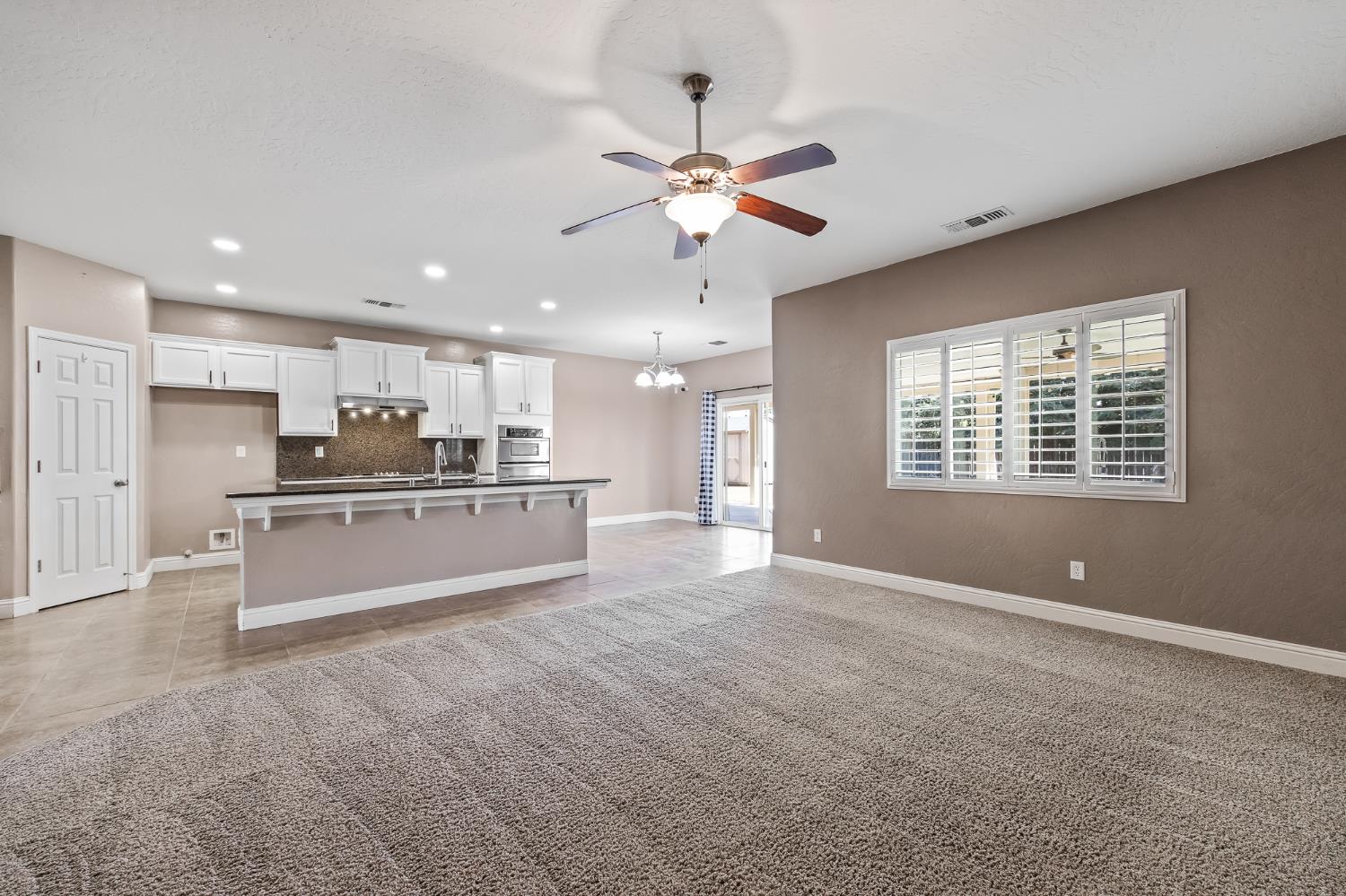 5848 E Platt Ave, Fresno, CA 93727
