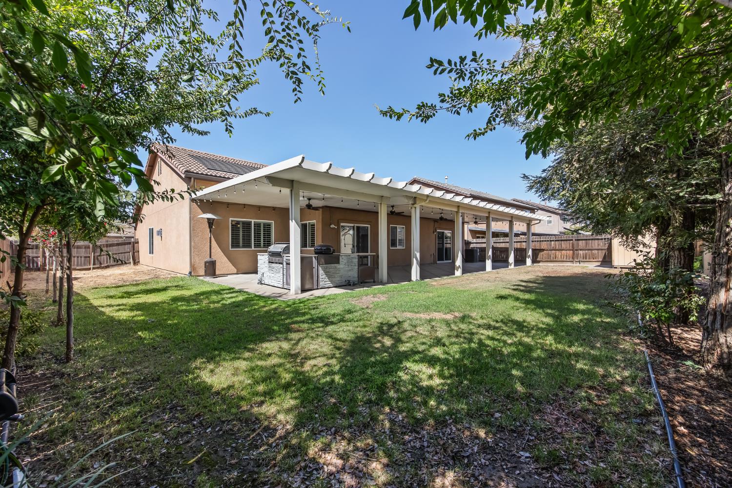 5848 E Platt Ave, Fresno, CA 93727