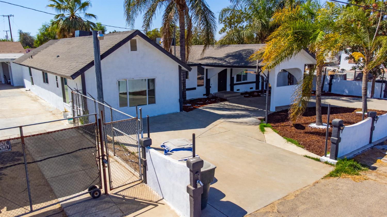815 E 5Th St, Hanford, CA 93230