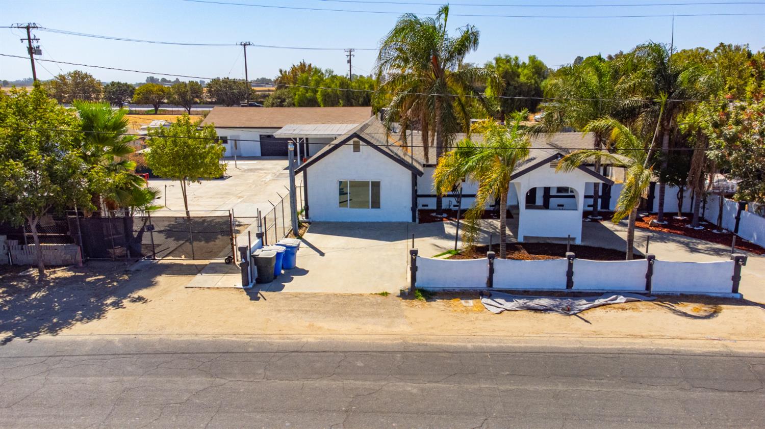 815 E 5Th St, Hanford, CA 93230