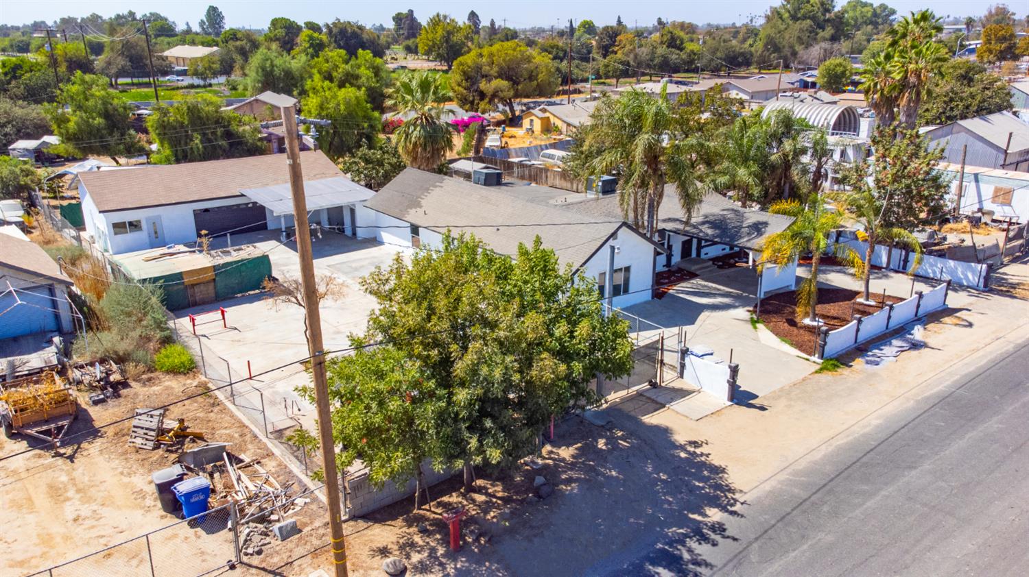 815 E 5Th St, Hanford, CA 93230