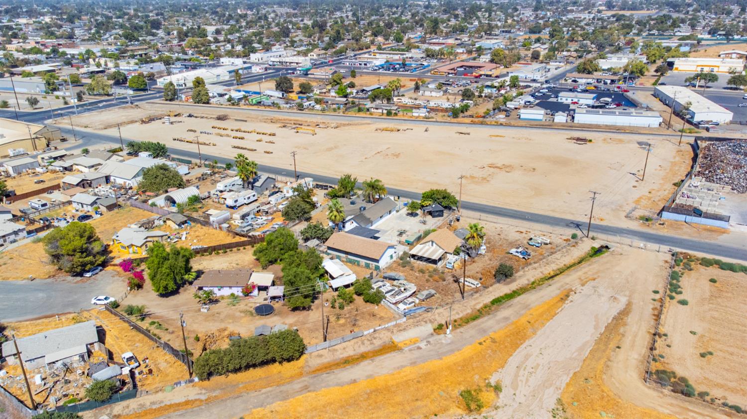 815 E 5Th St, Hanford, CA 93230