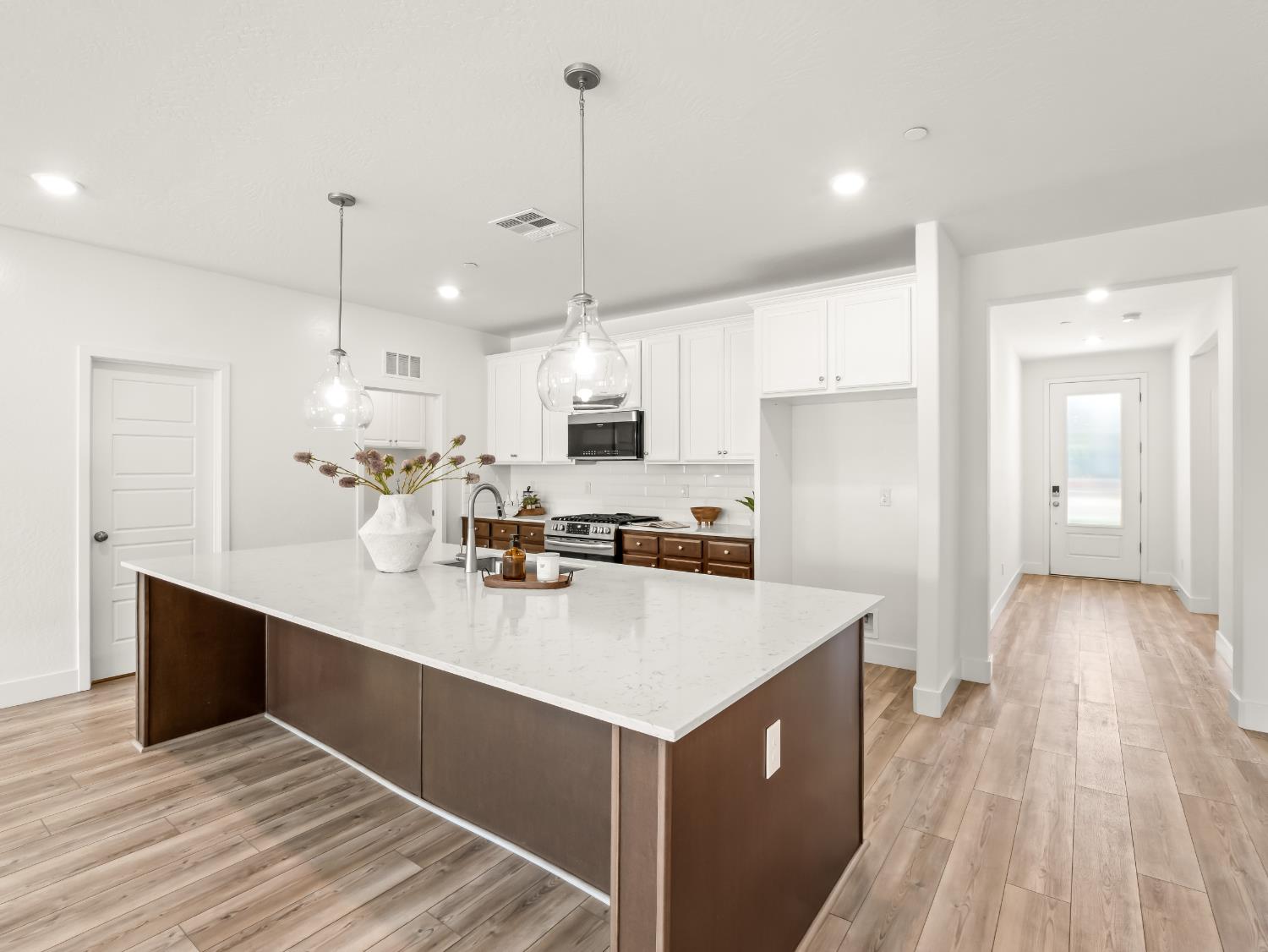143 Timberline Way S, Madera, CA 93636
