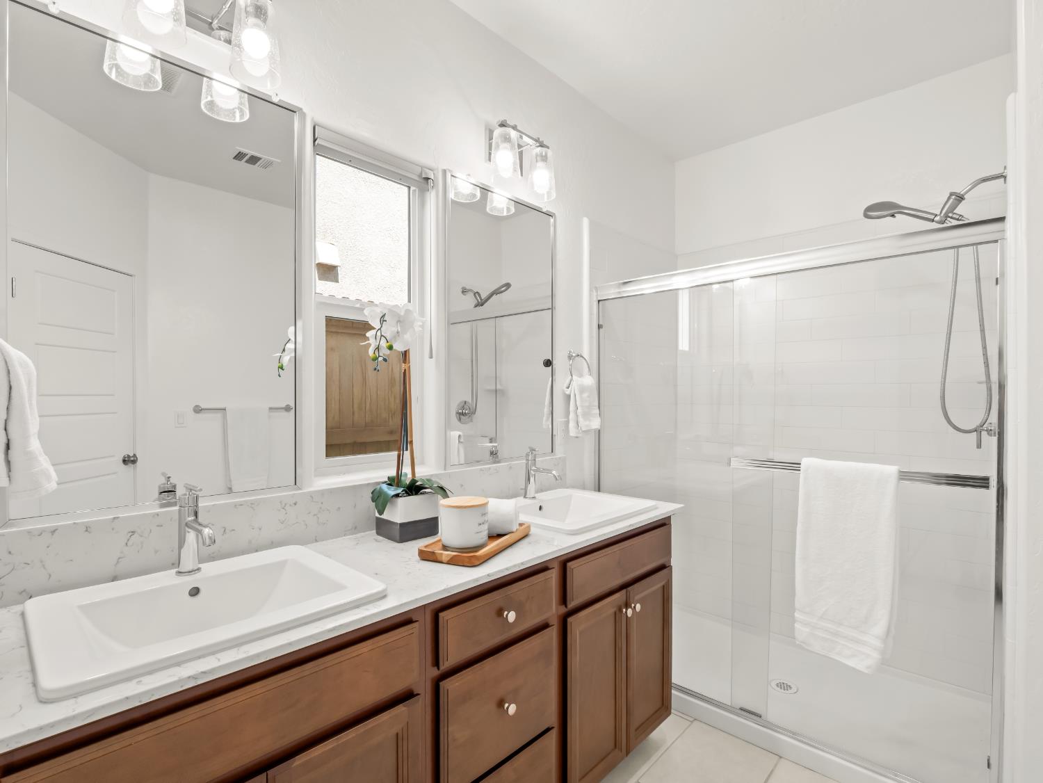 143 Timberline Way S, Madera, CA 93636