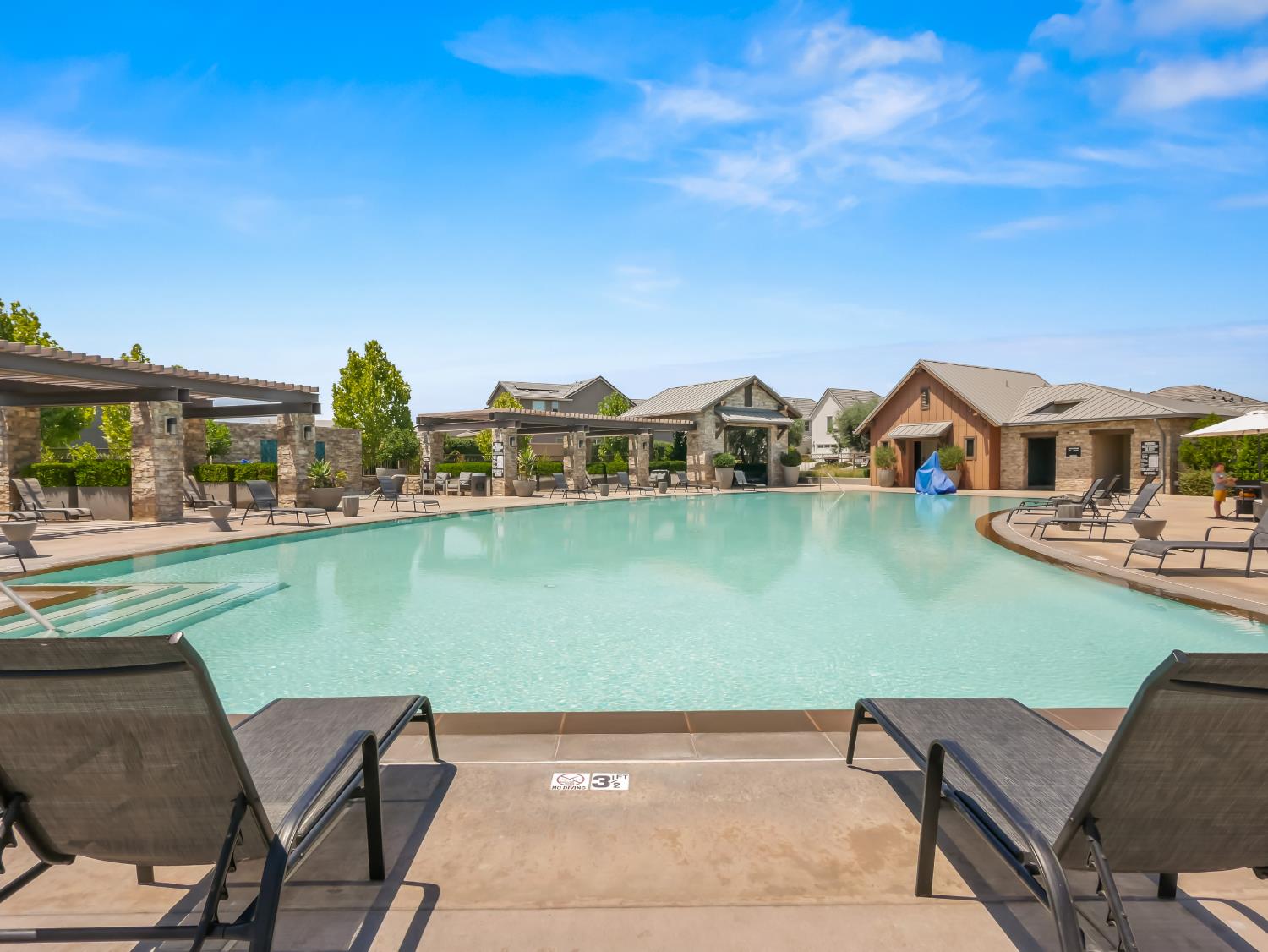 143 Timberline Way S, Madera, CA 93636