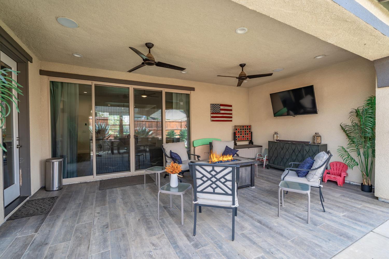 587 Spring St W, Madera, CA 93636