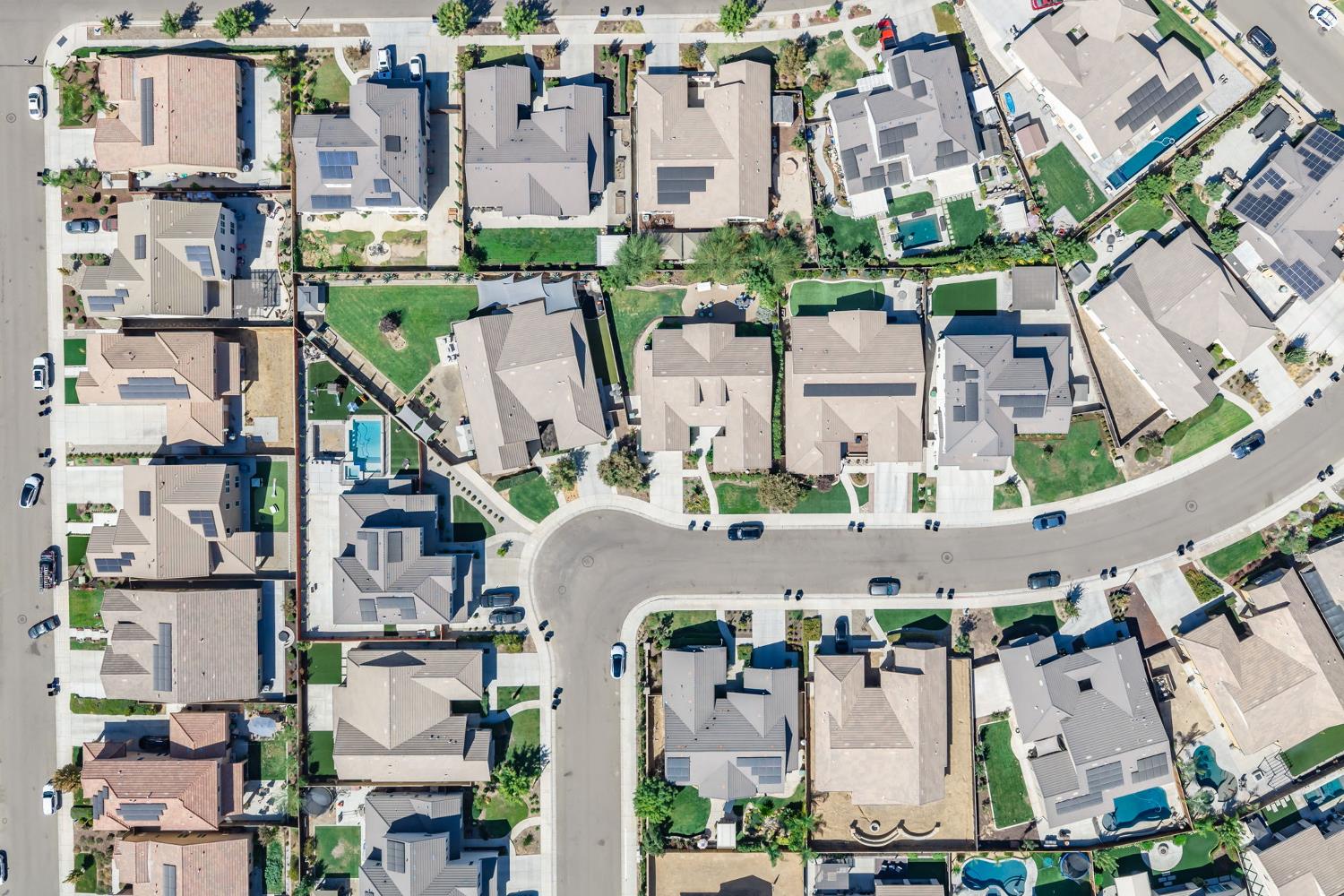 587 Spring St W, Madera, CA 93636