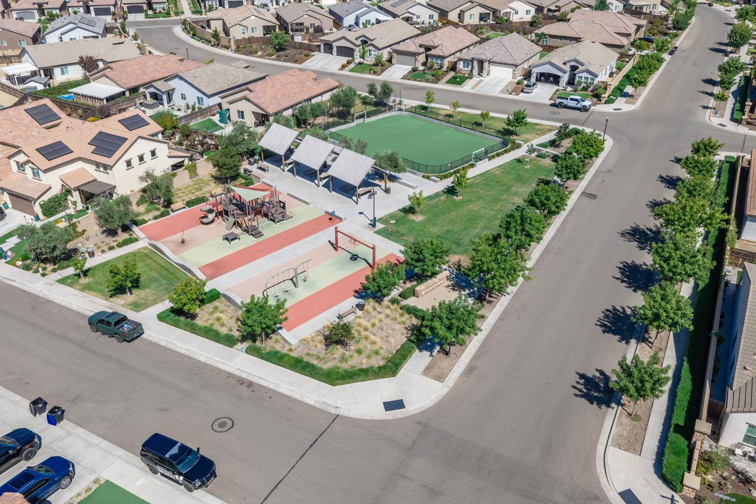 587 Spring St W, Madera, CA 93636