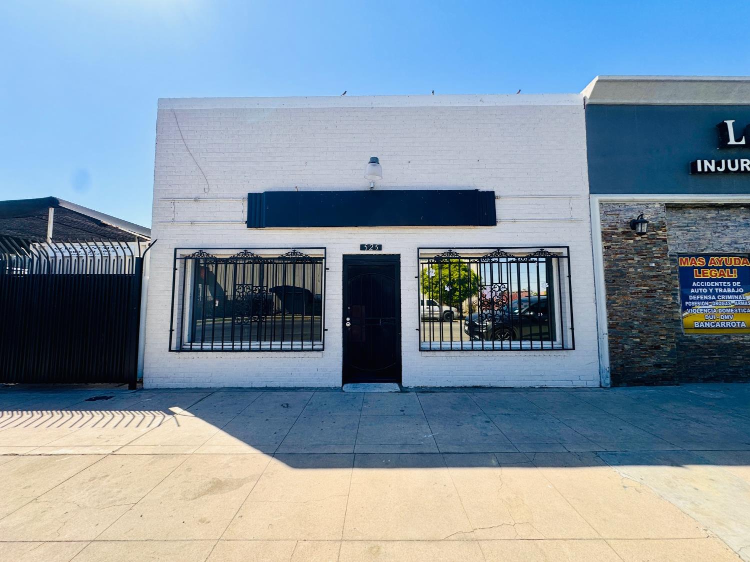 525 E 19th St, Bakersfield, CA 93305