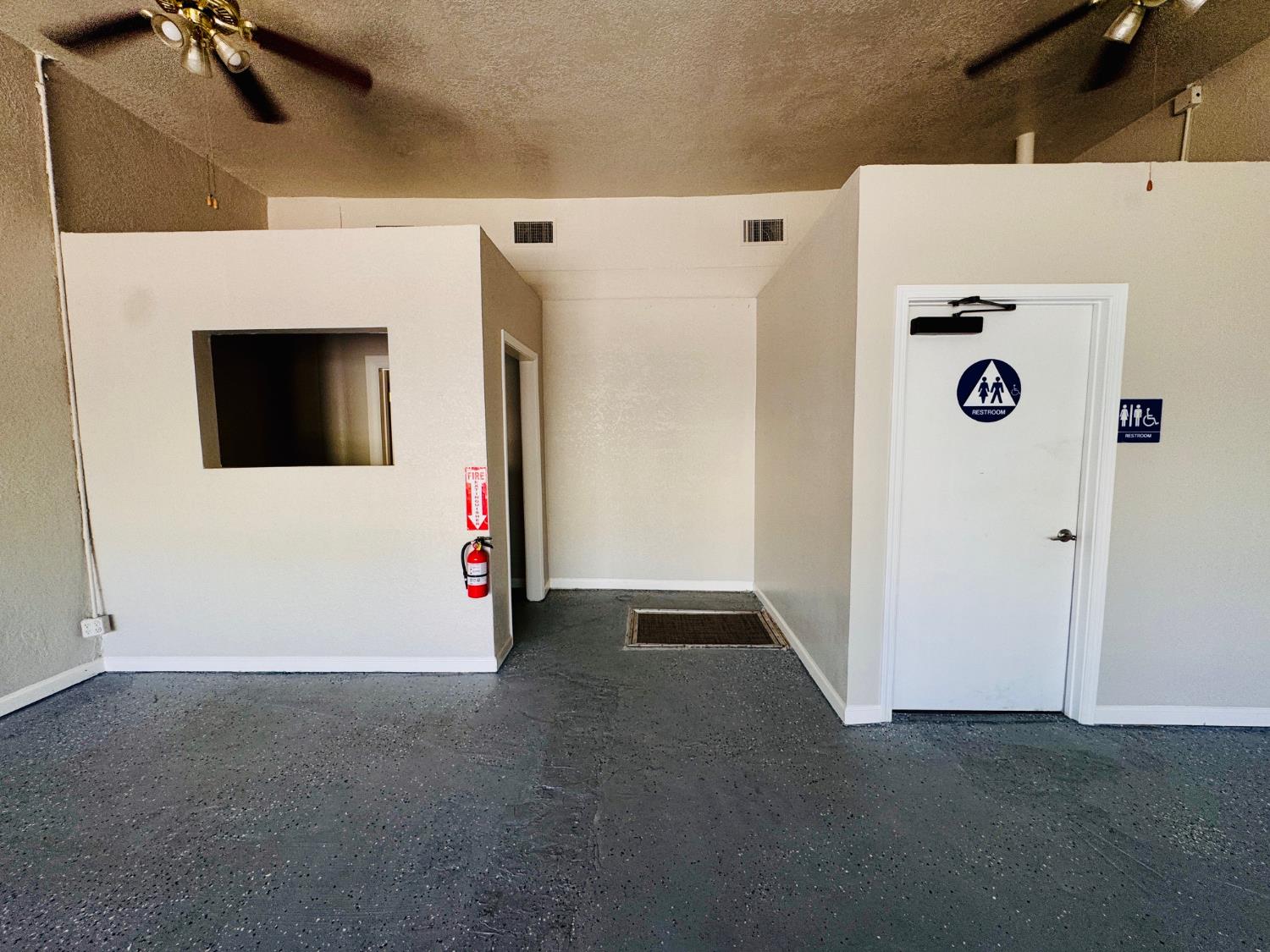 525 E 19th St, Bakersfield, CA 93305