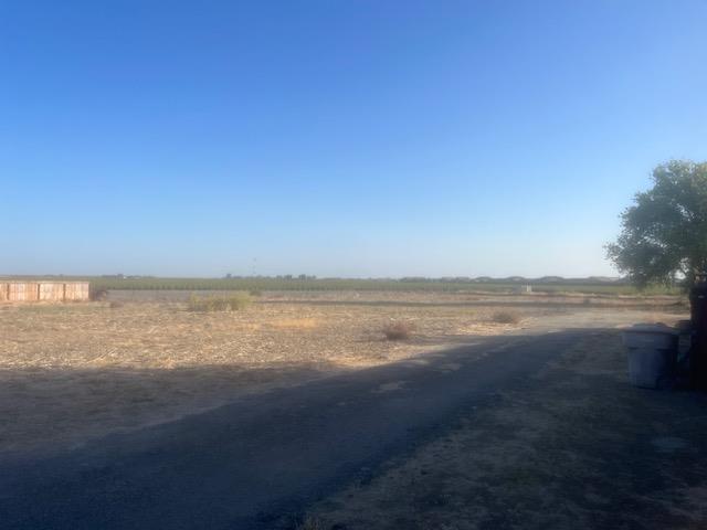 147 N St, Firebaugh, CA 93622