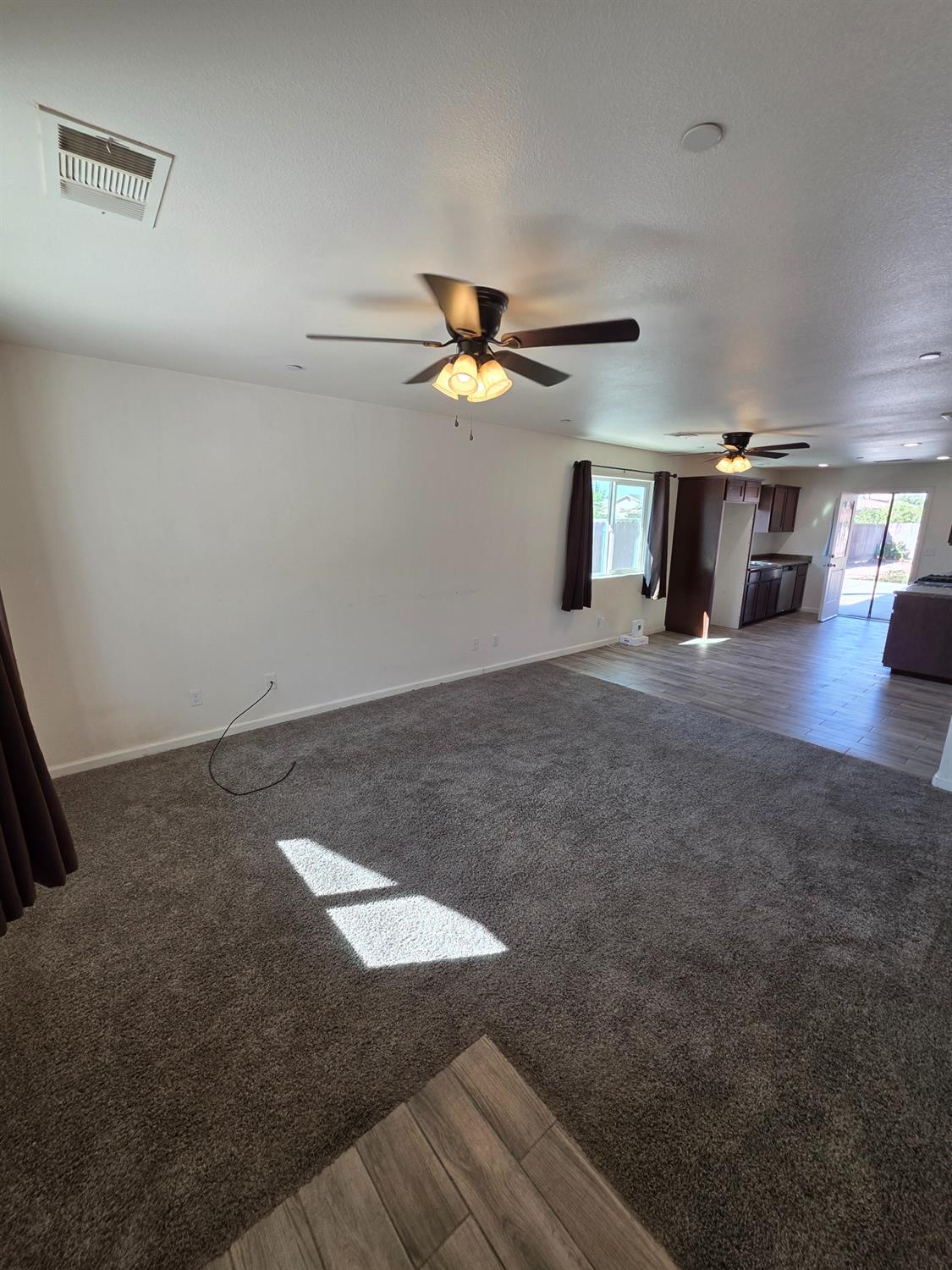 1425 J Street, Sanger, CA 93657