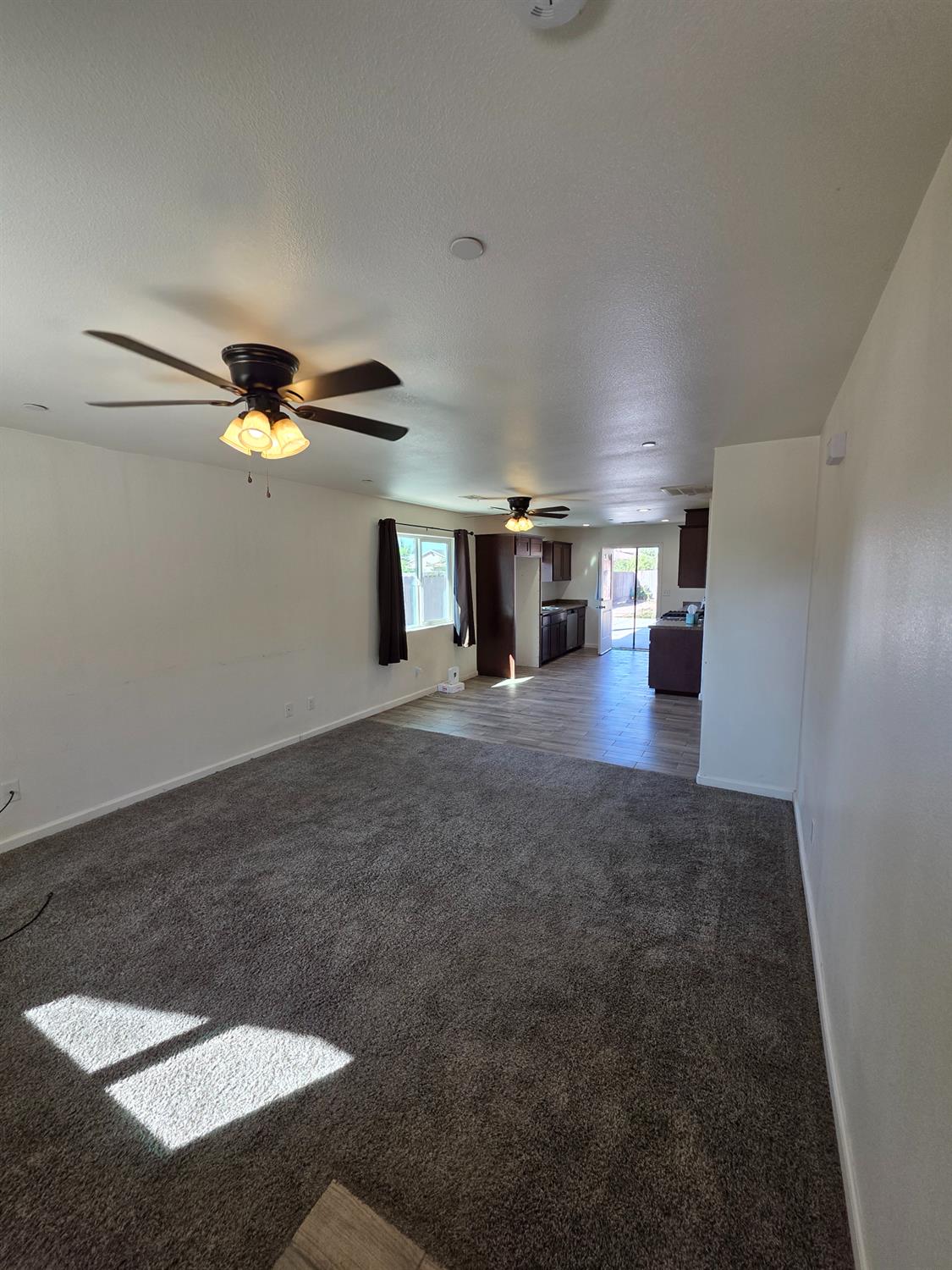 1425 J Street, Sanger, CA 93657