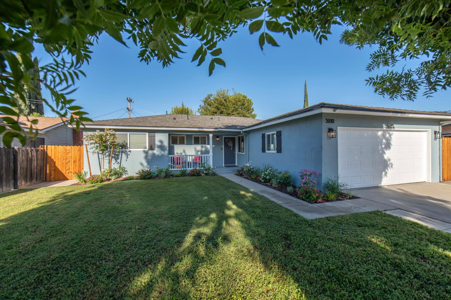3919 N carruth N, Fresno, CA 93704