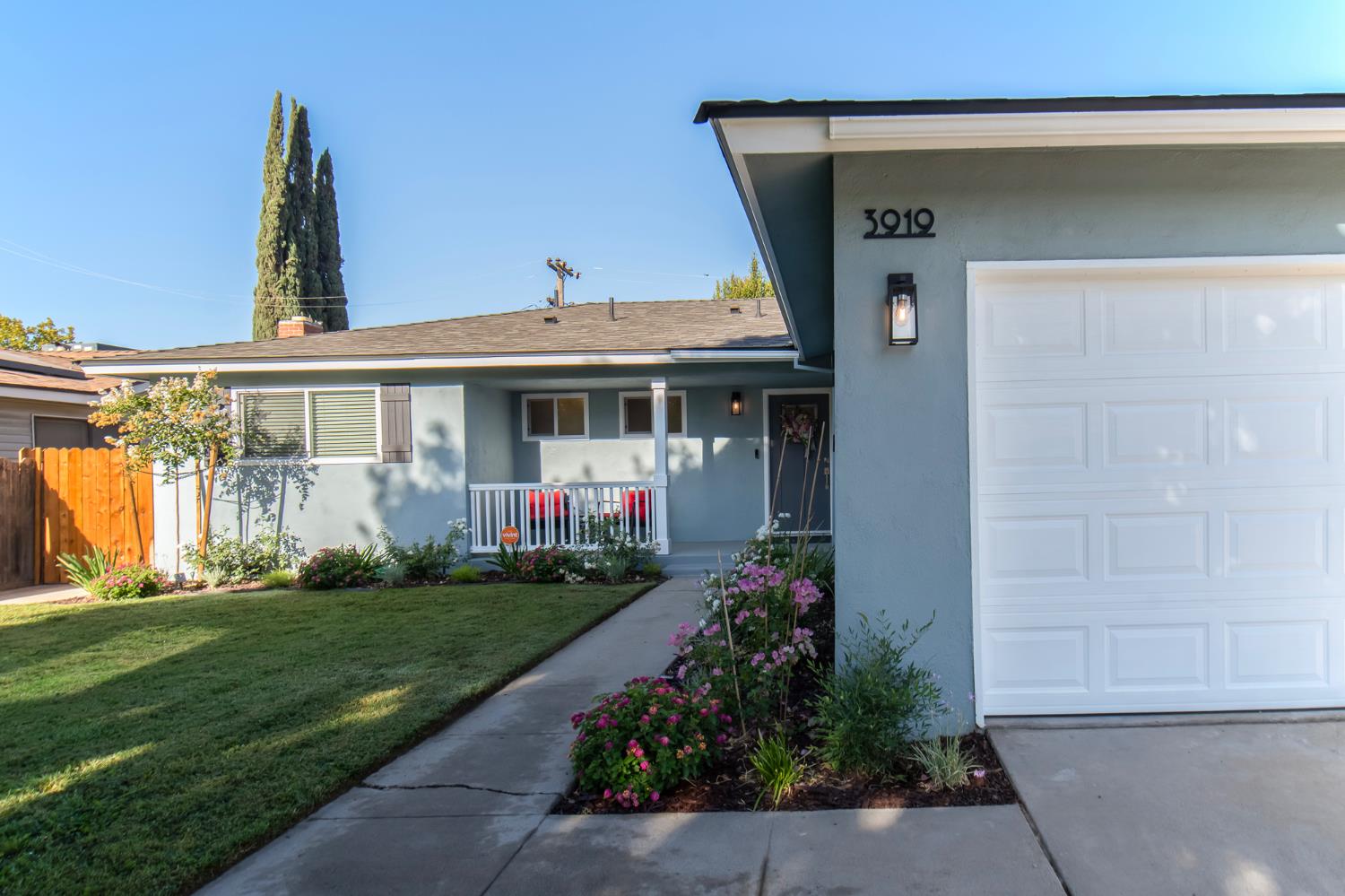 3919 N carruth N, Fresno, CA 93704