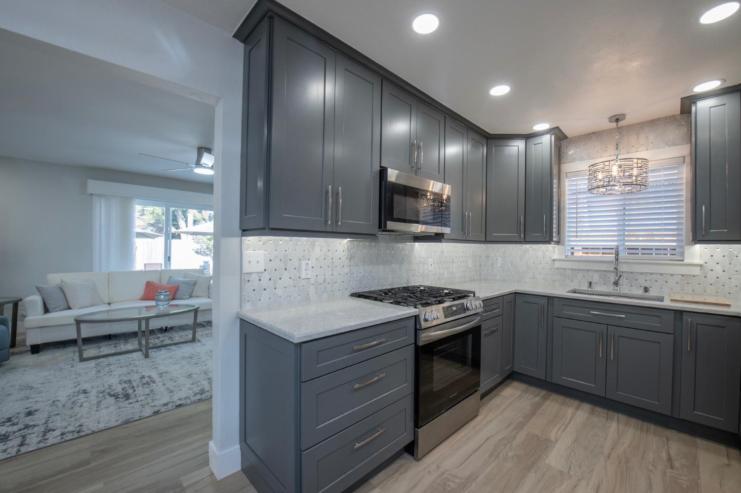 3919 N carruth N, Fresno, CA 93704