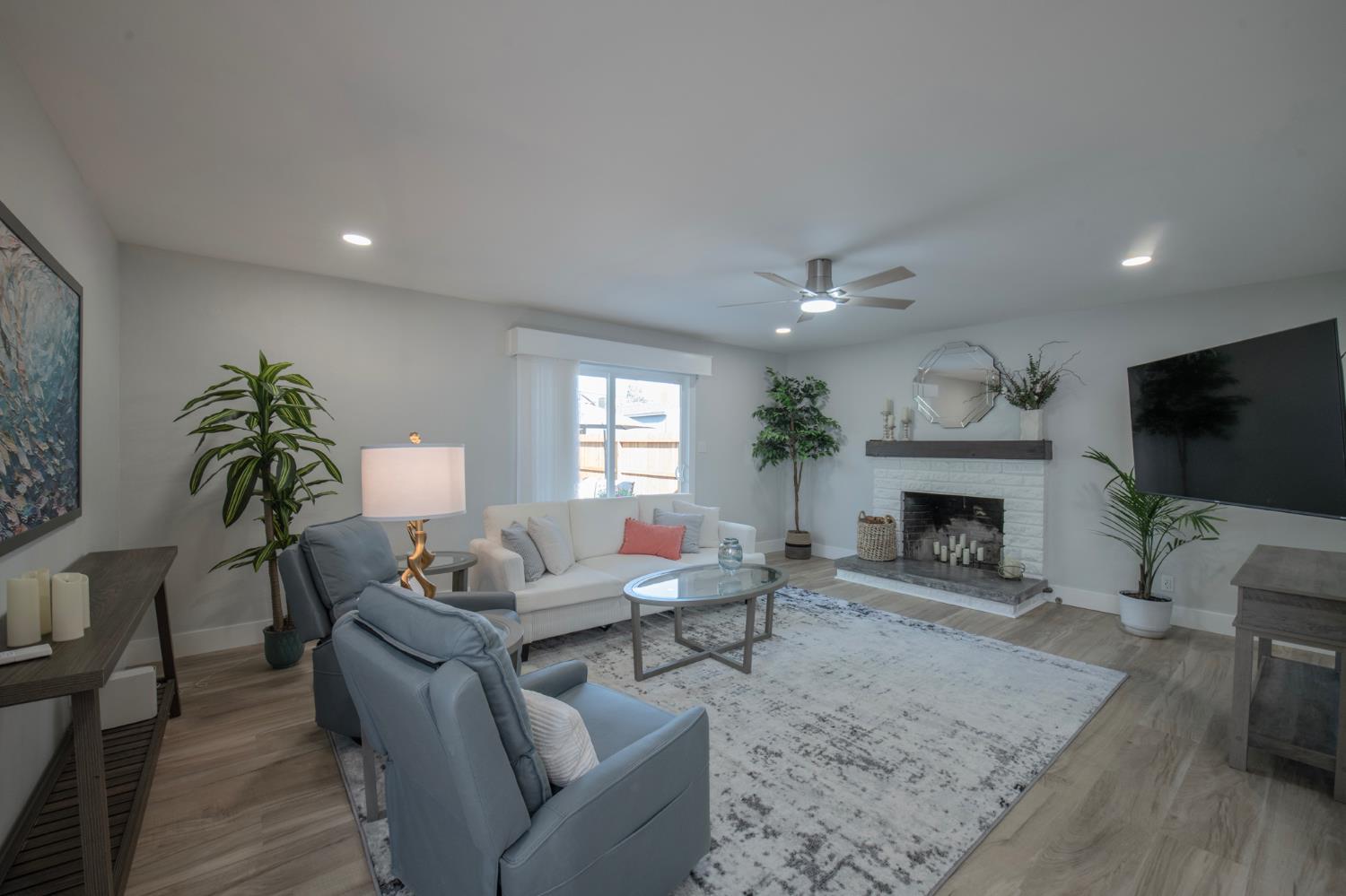 3919 N carruth N, Fresno, CA 93704