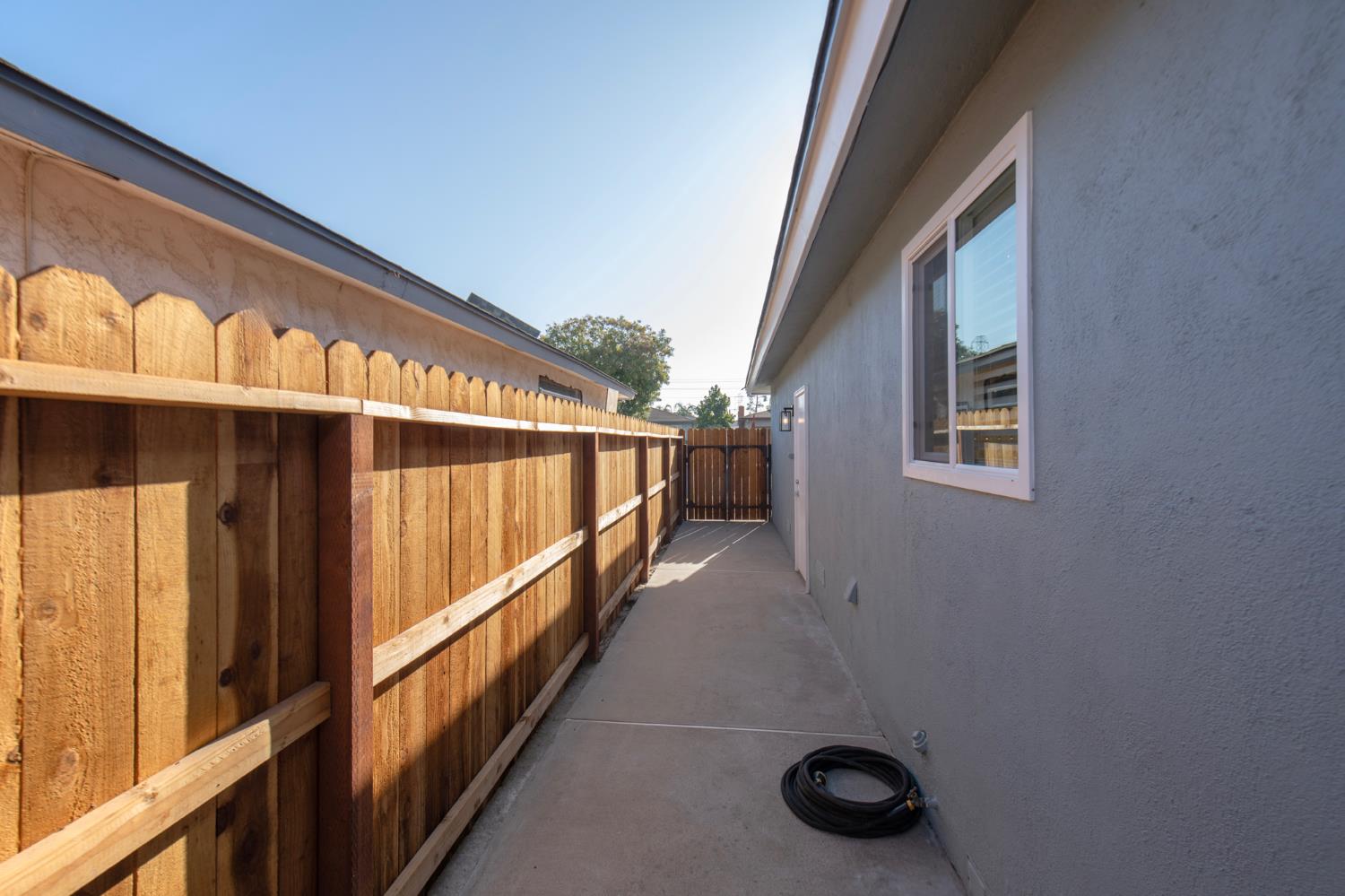 3919 N carruth N, Fresno, CA 93704