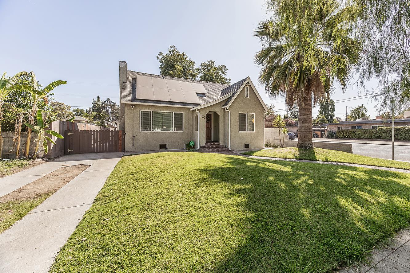 906 E Fountain Way, Fresno, CA 93704