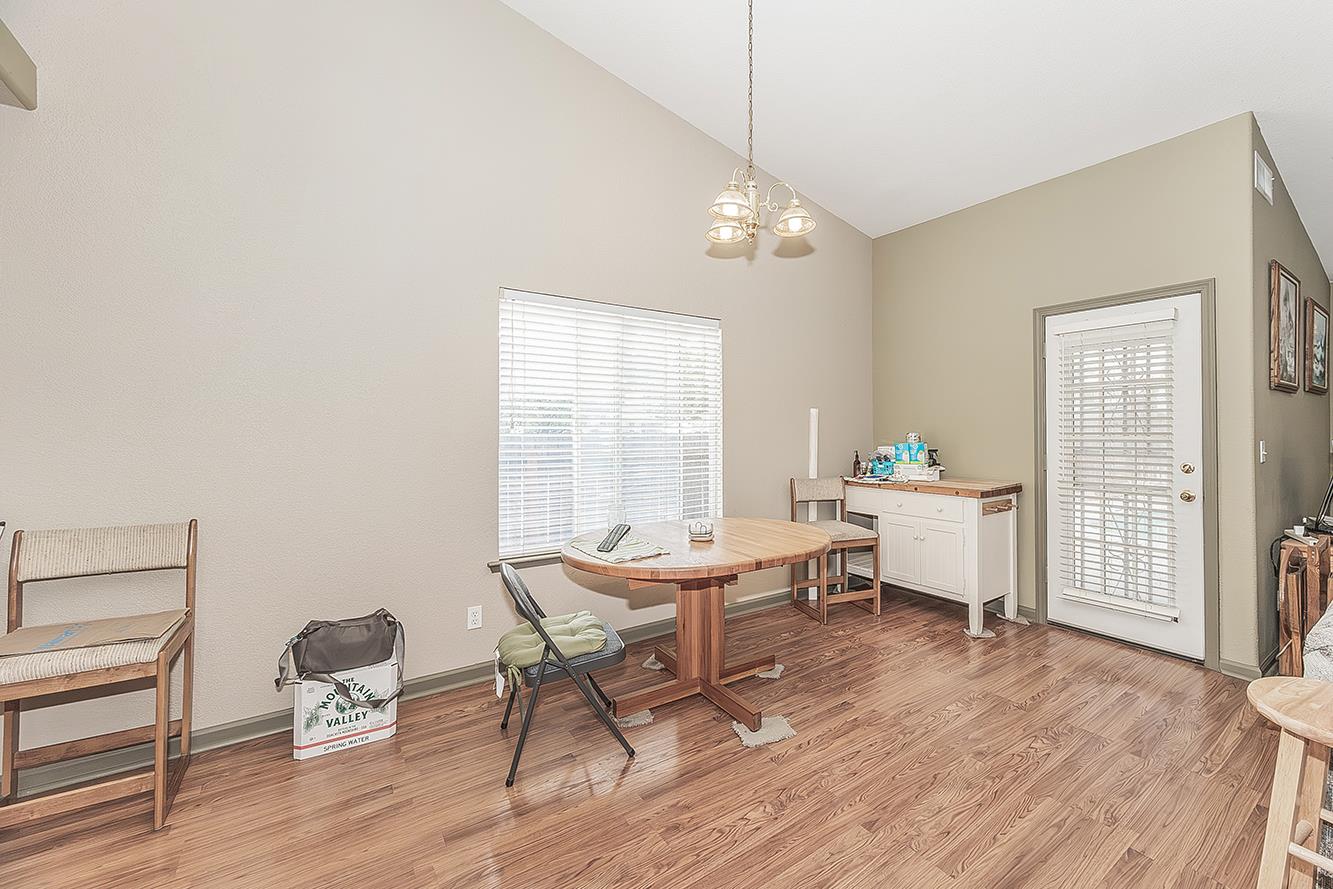 6181 N Gilroy, Fresno, CA 93722