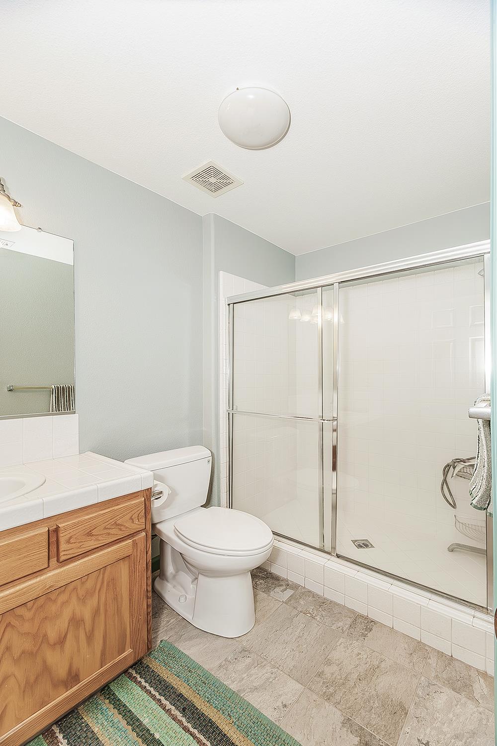 6181 N Gilroy, Fresno, CA 93722