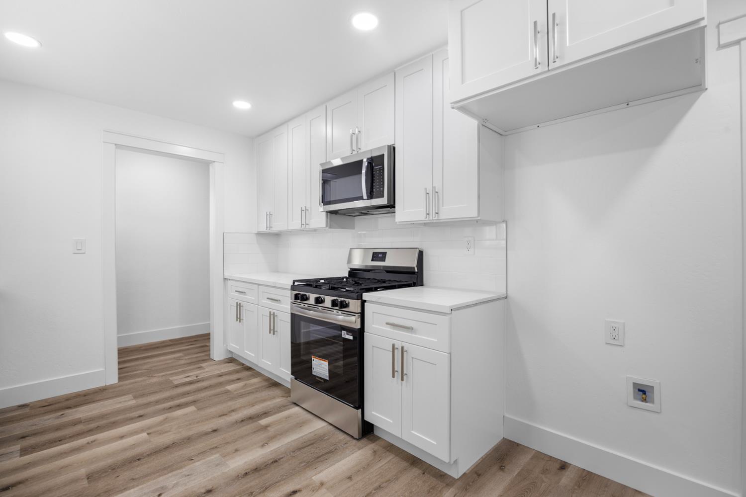 1675 E Echo, Dinuba, CA 93618
