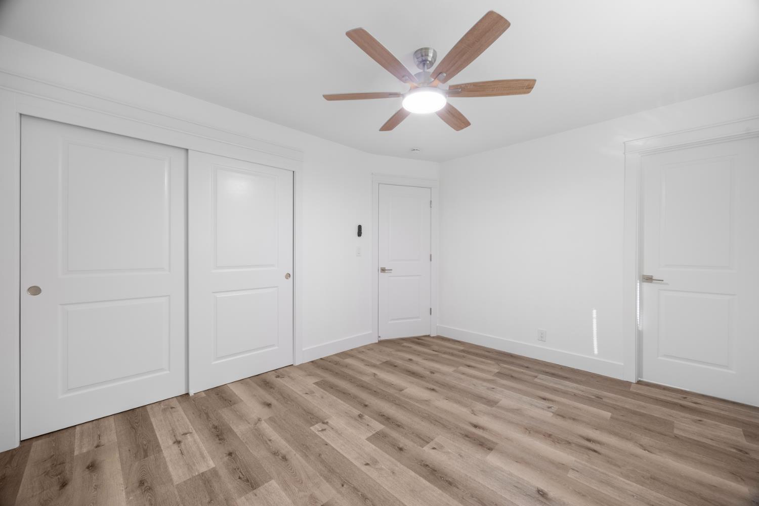 1675 E Echo, Dinuba, CA 93618