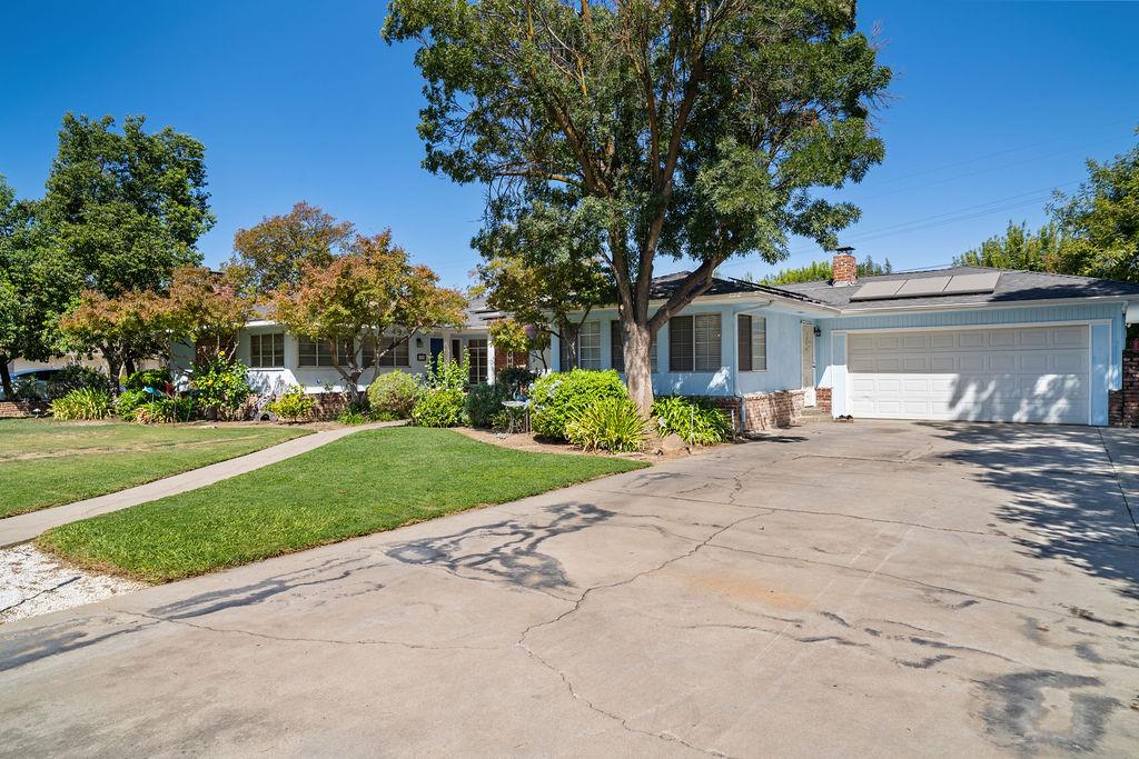 1236 W Scott Ave, Fresno, CA 93711