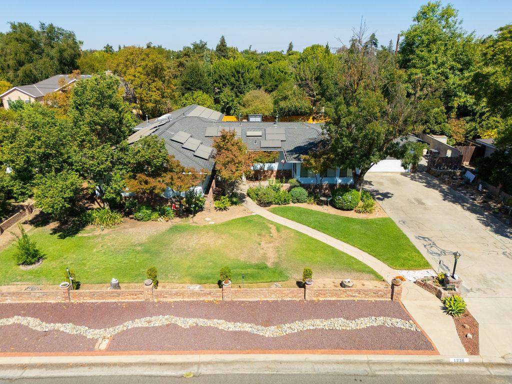 1236 W Scott Ave, Fresno, CA 93711