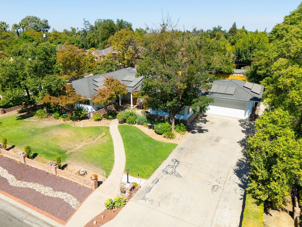 1236 W Scott Ave, Fresno, CA 93711