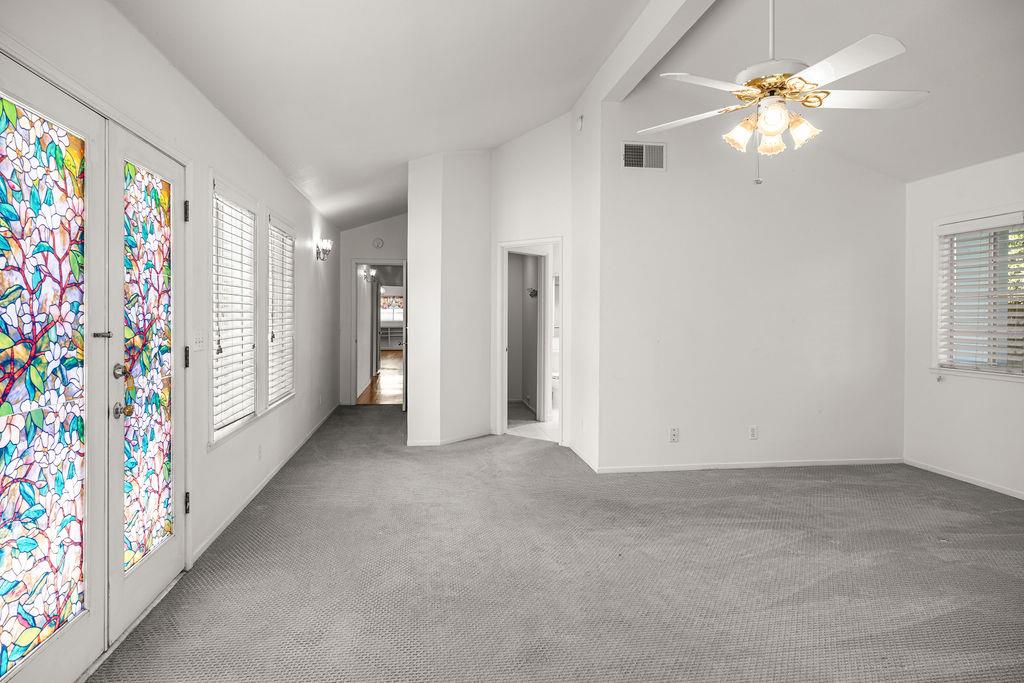 1236 W Scott Ave, Fresno, CA 93711