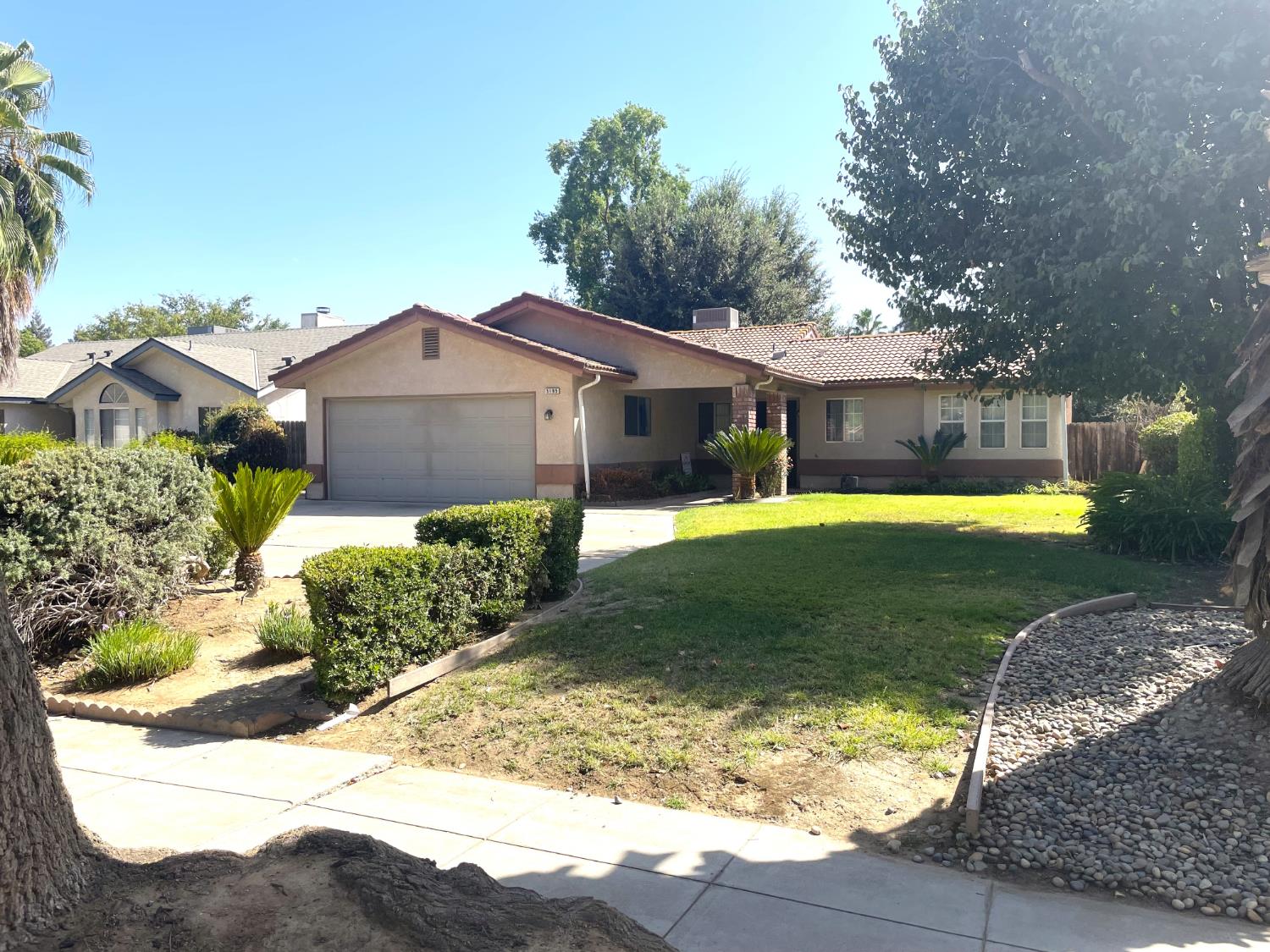 5195 W Palo Alto Ave, Fresno, CA 93722