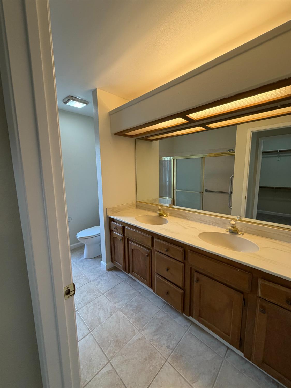 5195 W Palo Alto Ave, Fresno, CA 93722