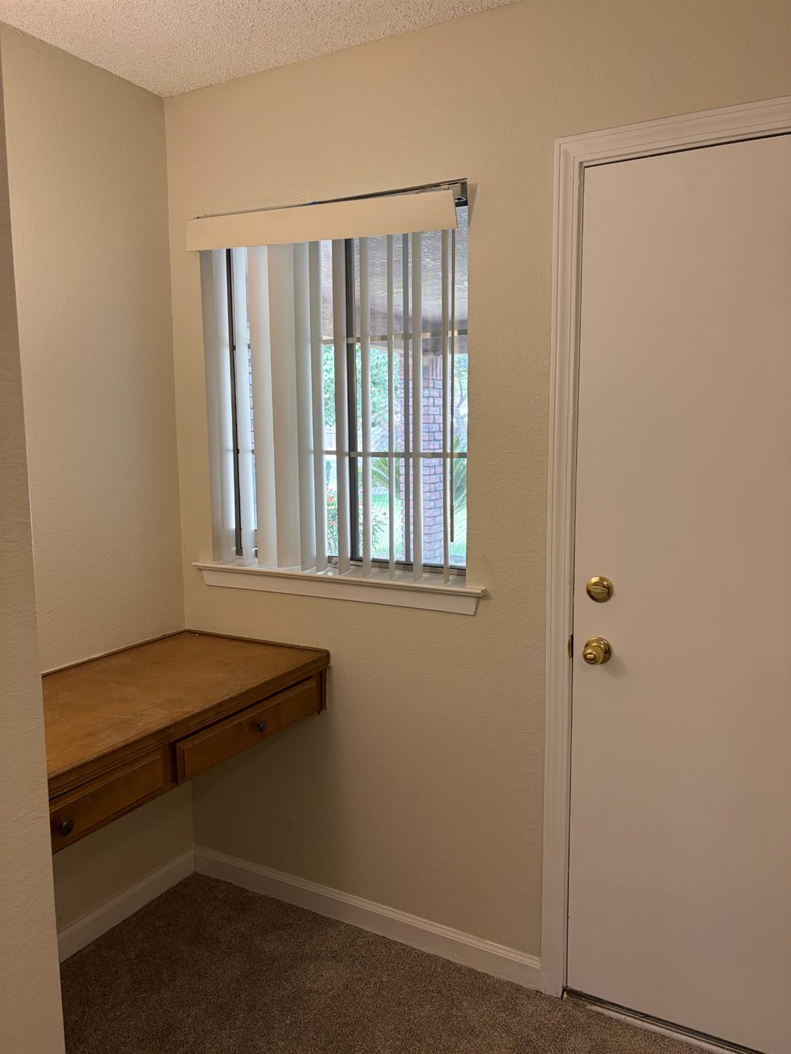 5195 W Palo Alto Ave, Fresno, CA 93722