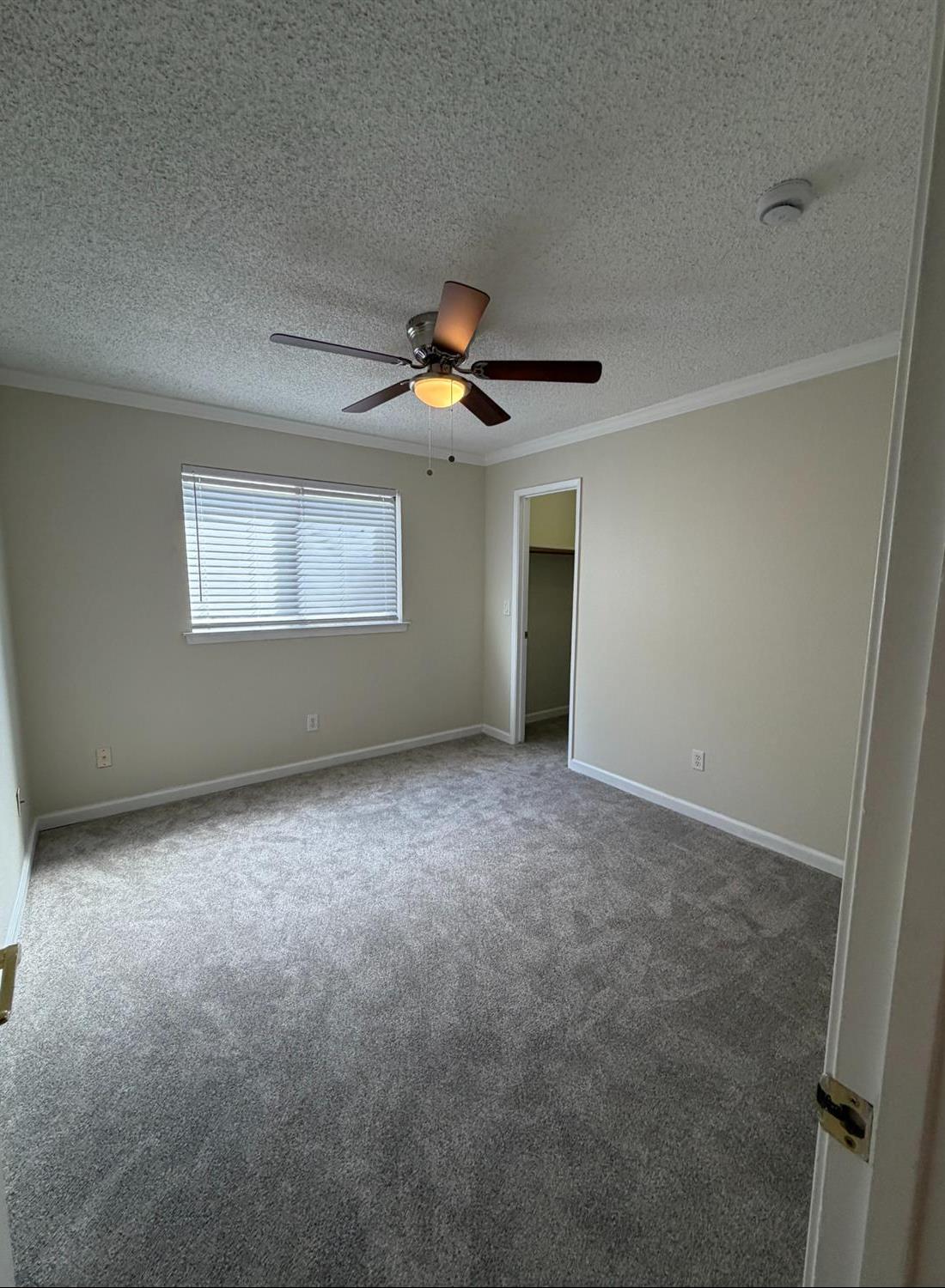 5195 W Palo Alto Ave, Fresno, CA 93722