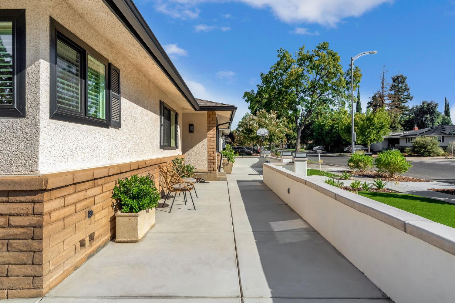 6615 N Harrison Ave, Fresno, CA 93711