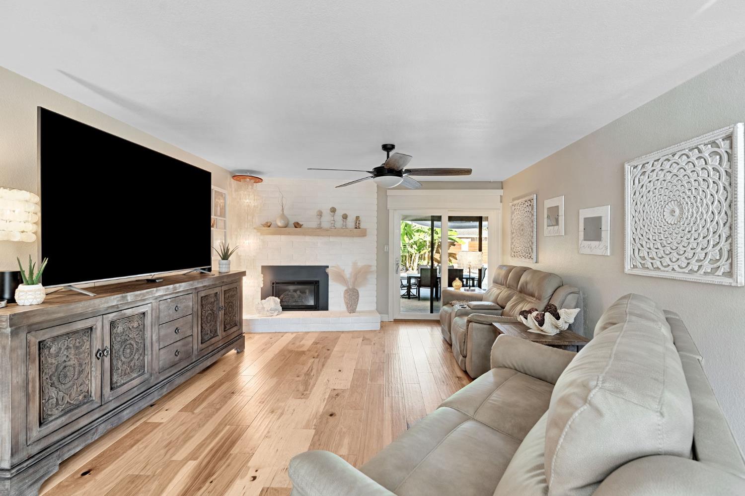 6615 N Harrison Ave, Fresno, CA 93711