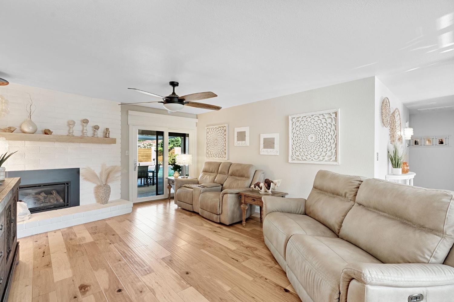 6615 N Harrison Ave, Fresno, CA 93711