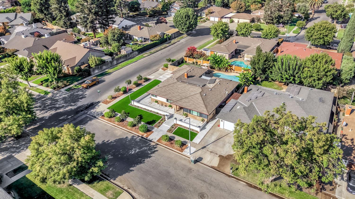 6615 N Harrison Ave, Fresno, CA 93711