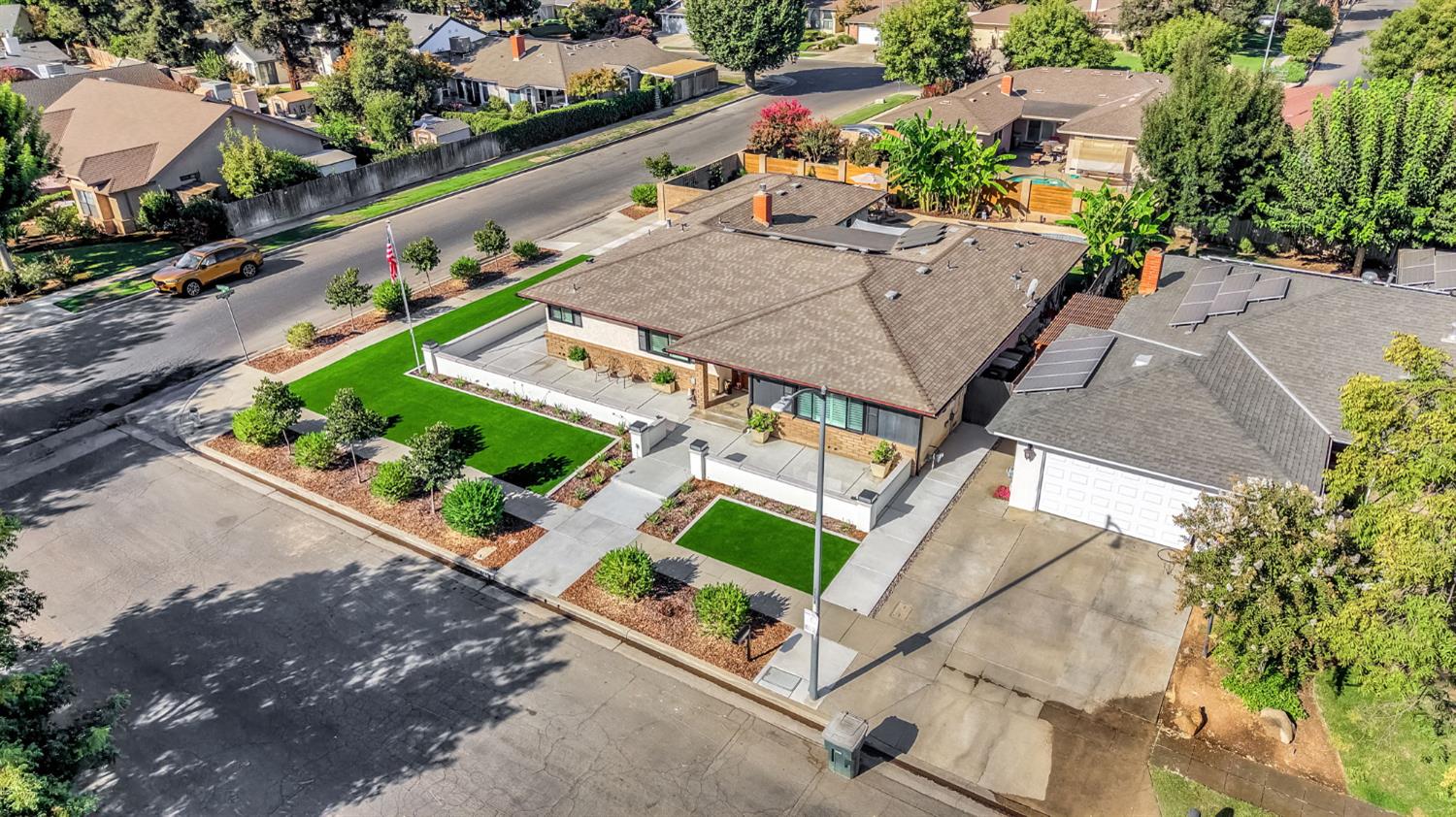 6615 N Harrison Ave, Fresno, CA 93711